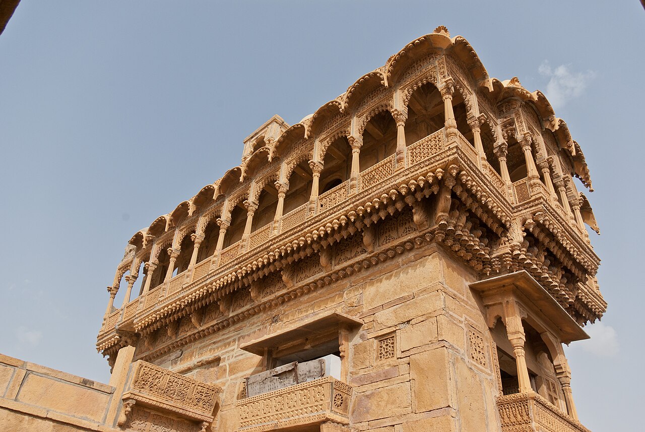 Salim Singh Ki Haveli arched roof and balconies